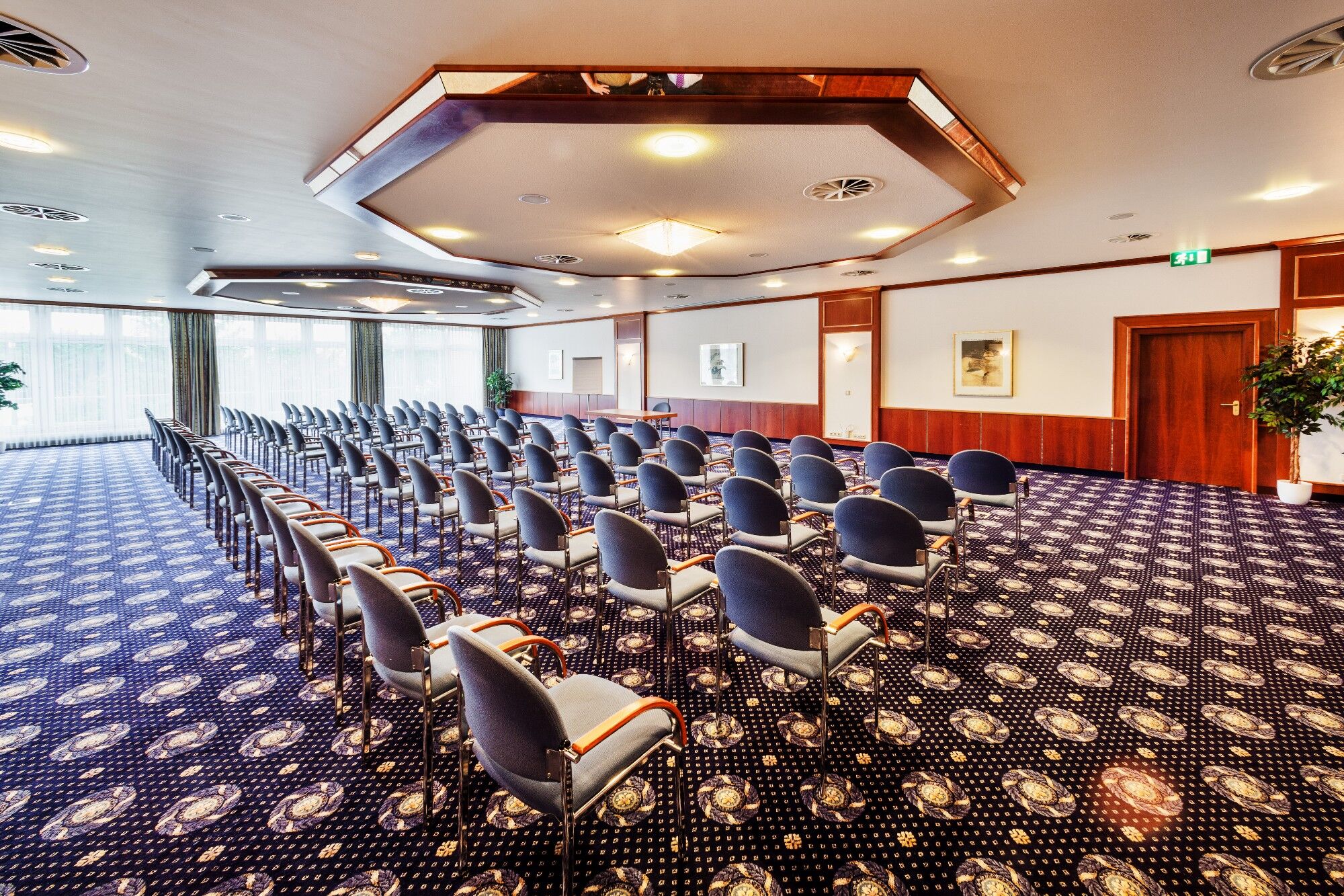 Trans World Hotel Columbus Seligenstadt Afaceri foto